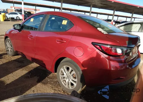 2017 Toyota Yaris Ia из США, поврежденный, VIN 3MYDLBYV1HY178233